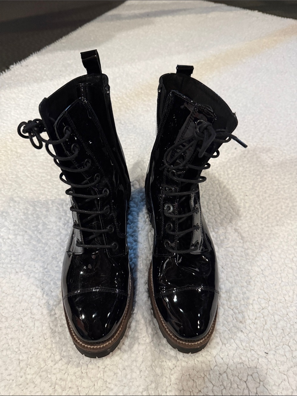 RENVY Women's Maqueda Lace-Up Boots